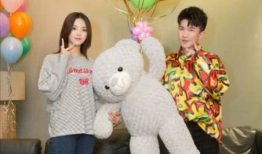 娱乐圈搬凳子吃瓜,搬凳子围观吃瓜大戏